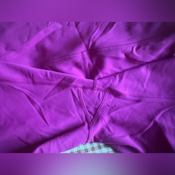 Lululemon Wunder Train High Rise Short 8” - Ripened Raspberry - 14 - Picture 6 of 6